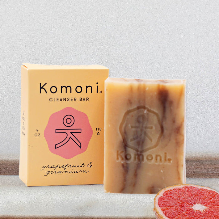 A box of Grapefruit and Geranium essential oils Face & Body Soap Bar that’s both soothing and energizing. 